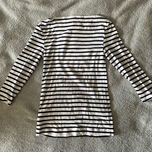 XS Amazon Essentials Striped three-quarter sleeve shirt